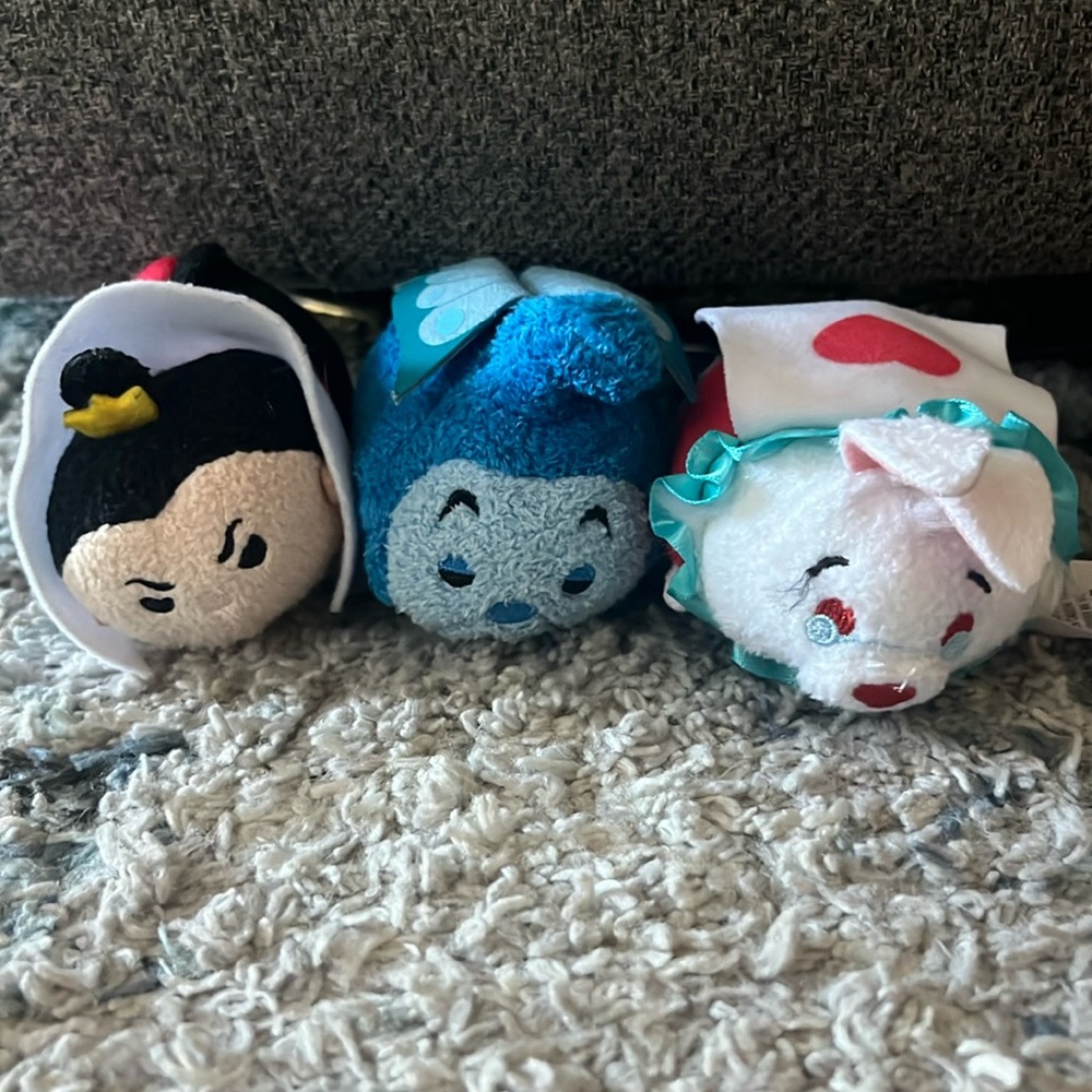 Alice and wonderland character Tsum Tsum!